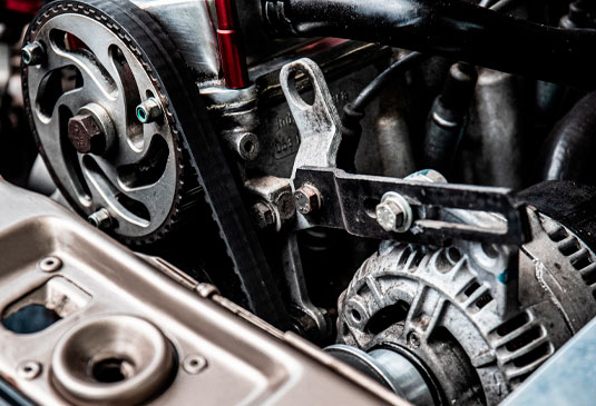 ¿Cómo trabajar en el sector de la automoción?